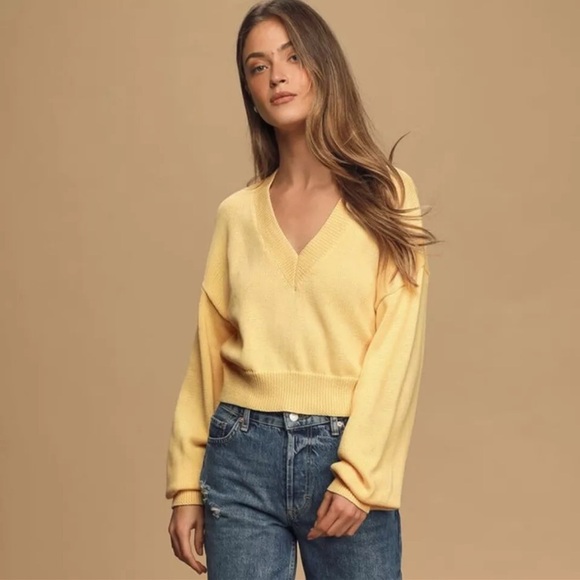 Lulus Just a Moment Light Yellow V-Neck Cropped Sweater - Picture 1 of 5